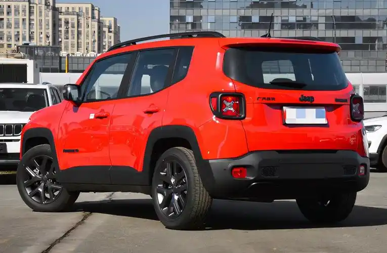 吉普自由侠(吉普自由侠2018款报价)