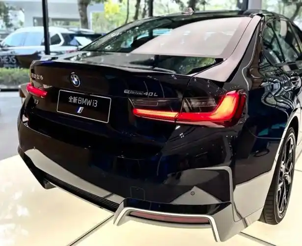 直降15万豪车卖成白菜价双电机340ps挂宝马标比汉便宜