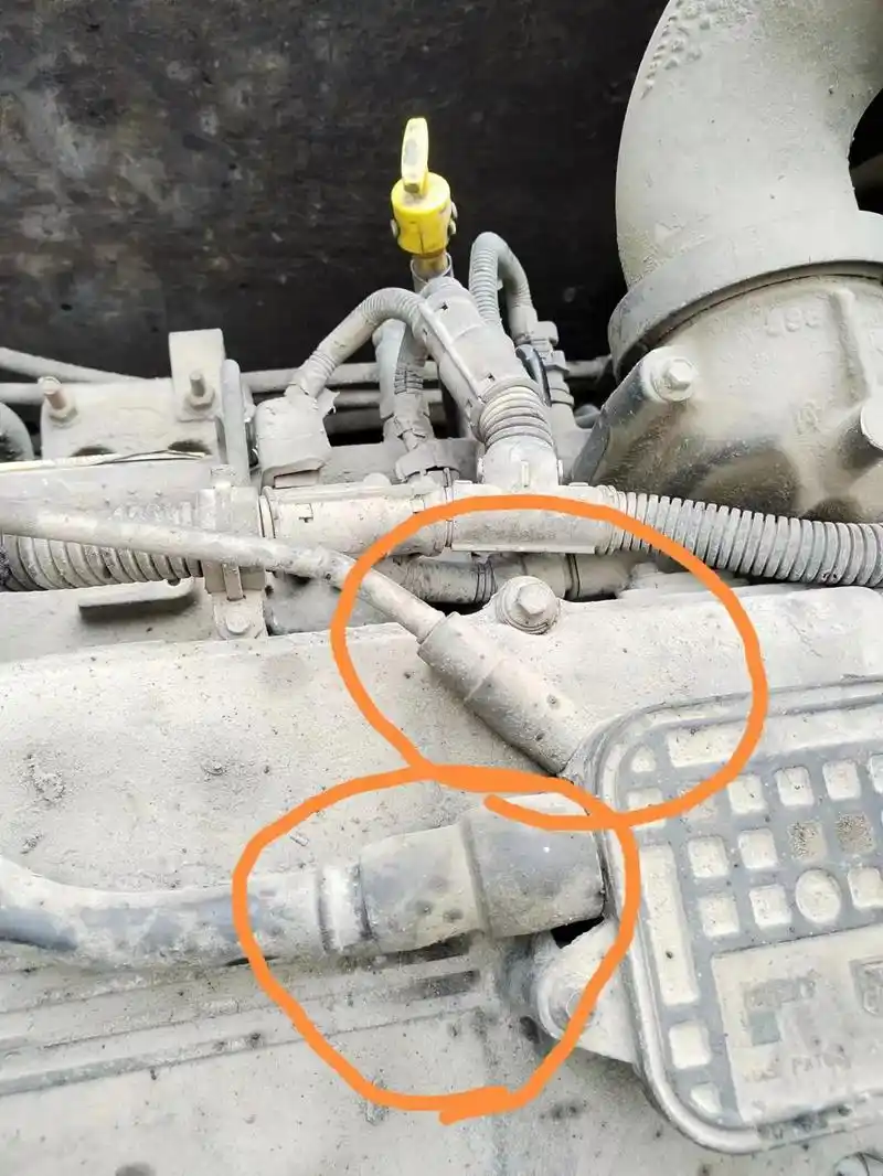 小松挖掘机下排气管,挖掘机废气管.小松挖掘机下排气管,挖掘机 - 抖音