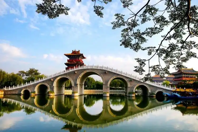 开封清明上河园景区获评全国文化和旅游系统先进集体