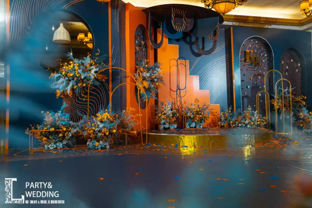 原创蓝橙撞色婚礼,令人惊艳的颜色搭配,彼此交融的奇妙反应