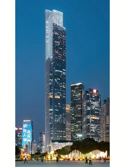 蓝调时分的珠江新城内透很美丽