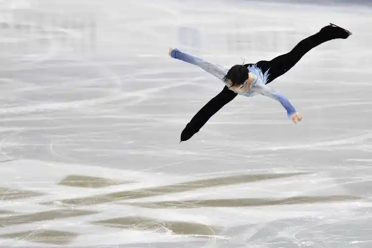 花样滑冰全日锦标赛男子短节目赛况