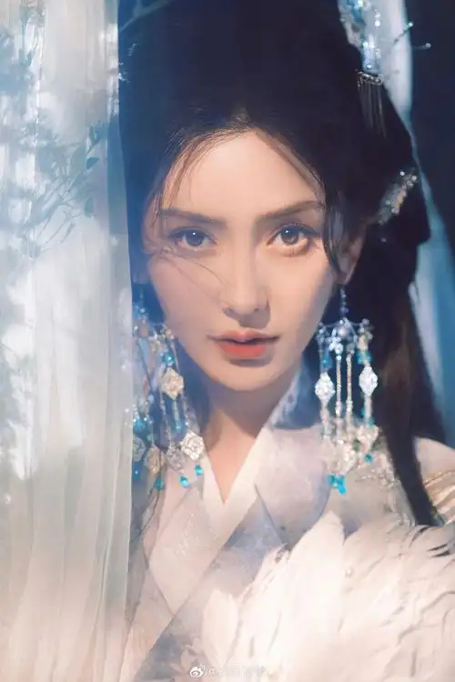 angelababy古装清冷感##angelababy月下浅酌#杨颖@angelababy中秋节