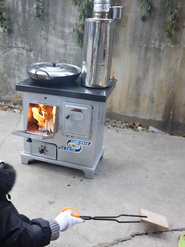 新适用气化无烟柴煤两用柴火灶农村室内取暖炉家用烧木柴带水箱炉