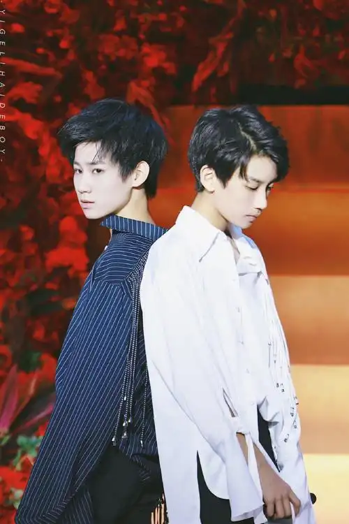 泗源##听泗源一首吉他弹唱##张真源##陈泗旭