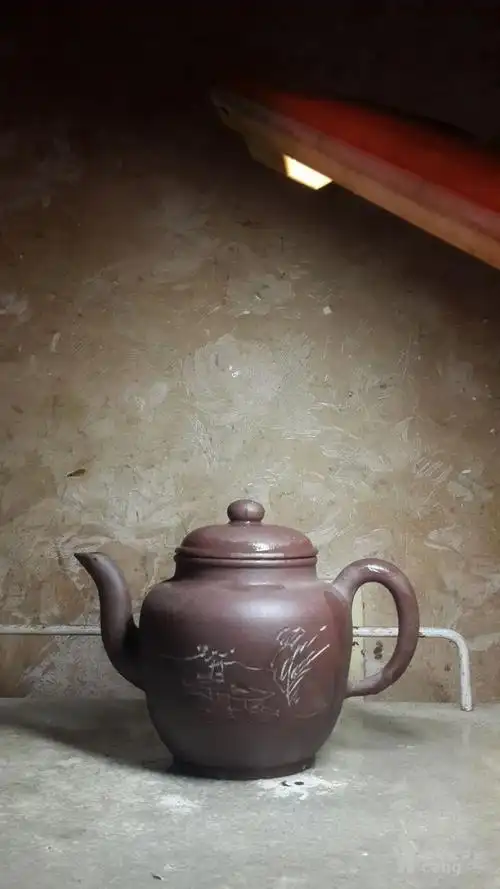 民国石如刻款紫砂壶