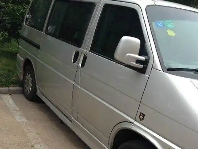 大众t4 卡罗瓦雷(进口) vr6 排量2.8 2005年上牌