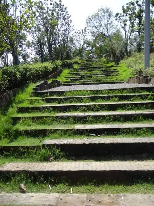吊车垫木旧枕木实木防腐泵车用硬杂木设备景观绿化园林补运费差价