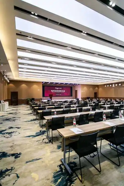 太原上澜国际酒店多功能会议室详情
