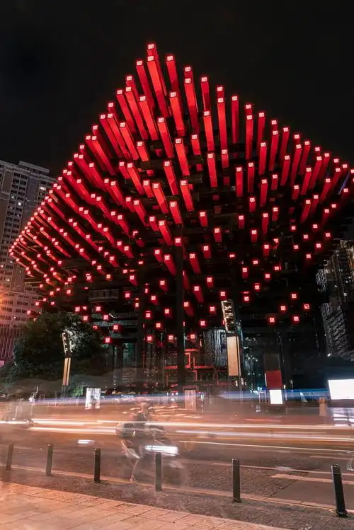 重庆国泰艺术中心又名筷子楼