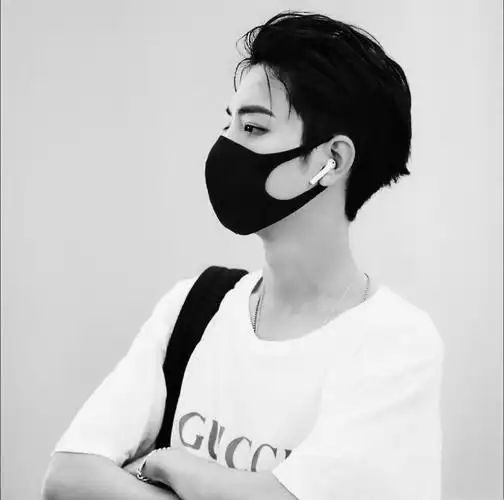 【博君一肖】肖战 机场图 头像