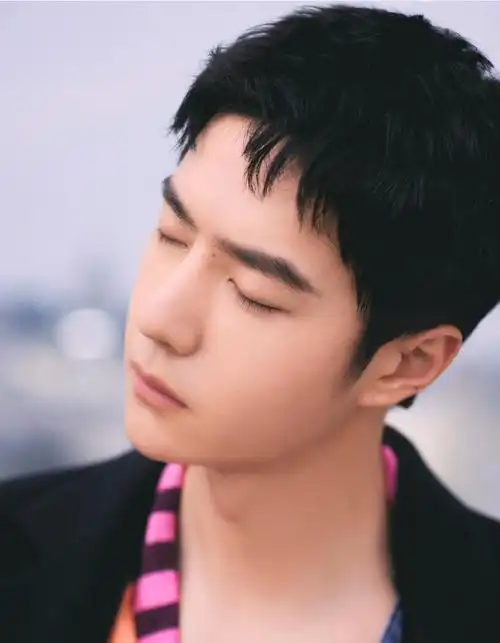 王一博罗意威大秀造型##loewe全球品牌代言人王一博##王一博 罗意威