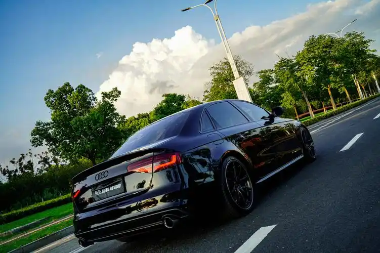 奥迪a4l黑武士进化篇