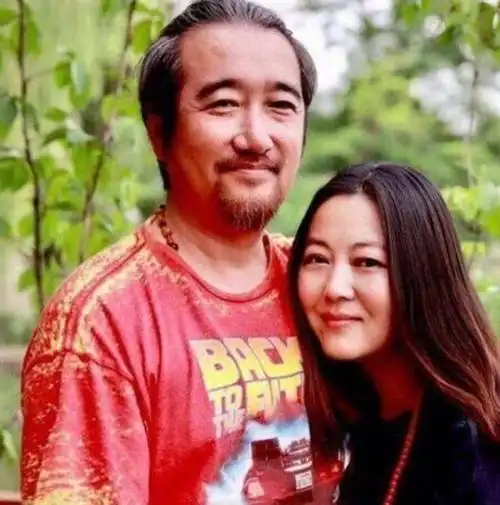 自从两人在一起后王茜华一直都按照周京的生活方式实行的aa制