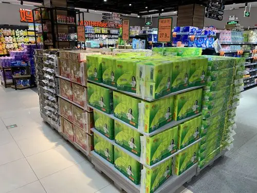 超市事业部6月27号黄浦路店巡店报告 写美篇巡店小结: 1,邮报商品陈列