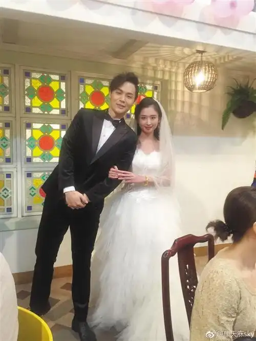 太巧了!"康天庥"戏里戏外同步结婚