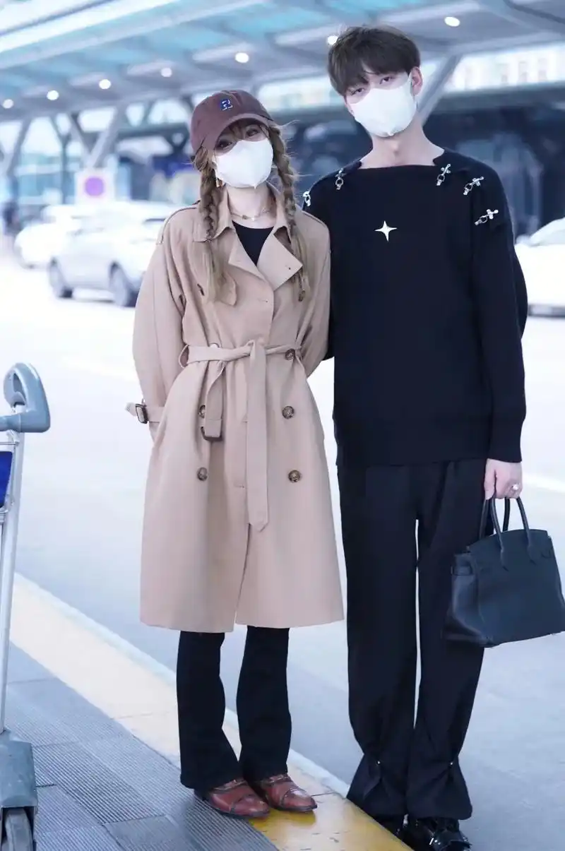 155/185初恋的妈妈把我拒之门外.被拒之后很怕和高个子的 - 抖音