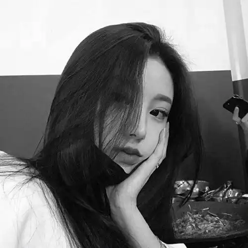 微信美女头像图片 黑白女生头像图片