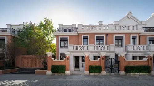 上海城投露香园