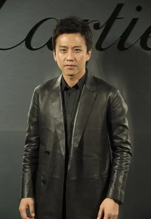 邓超黑色皮衣霸气活动写真图片,明星,写真,邓超,帅气,霸气,皮衣