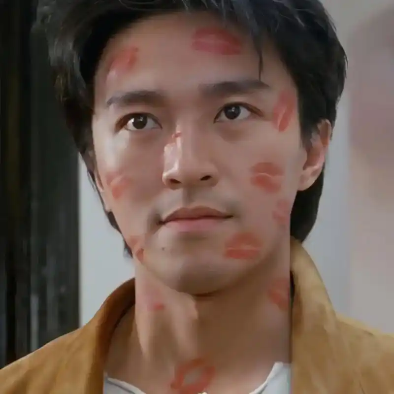 星爷的电影嘲讽了一切,可唯独没有嘲讽过爱情#周星驰电影经典片 - 抖