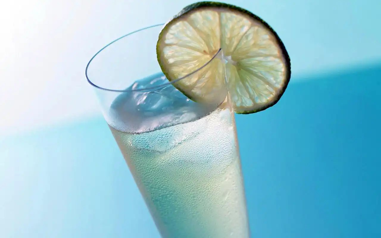 夏季清凉冰爽解暑冷饮饮料电脑桌面壁纸