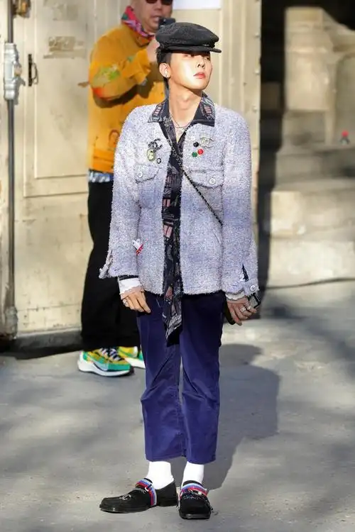 权志龙助阵巴黎高定俊男很养眼!