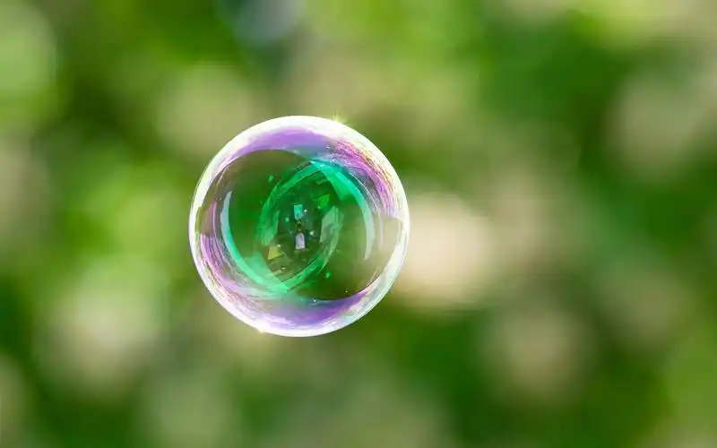 唯美透明泡泡图片桌面壁纸