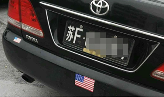 黑底白字车牌是什么车?