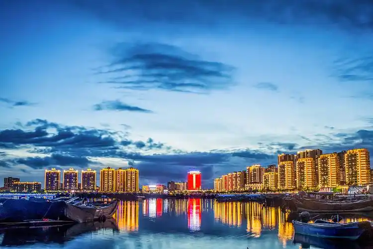 广东省汕尾城区避风港风景