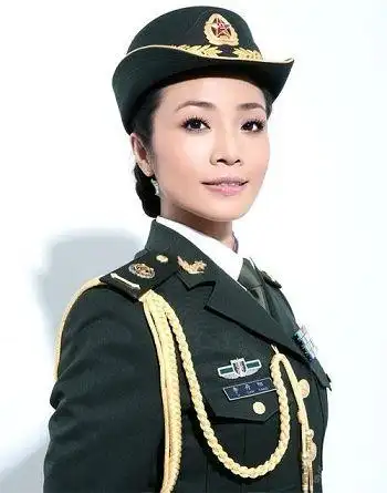 李丹阳 军中百灵的绿色童话