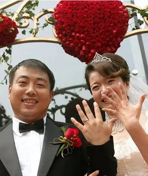 刘国梁:浪漫的"中国乒坛教父",告诉世界原来婚戒还能这么玩