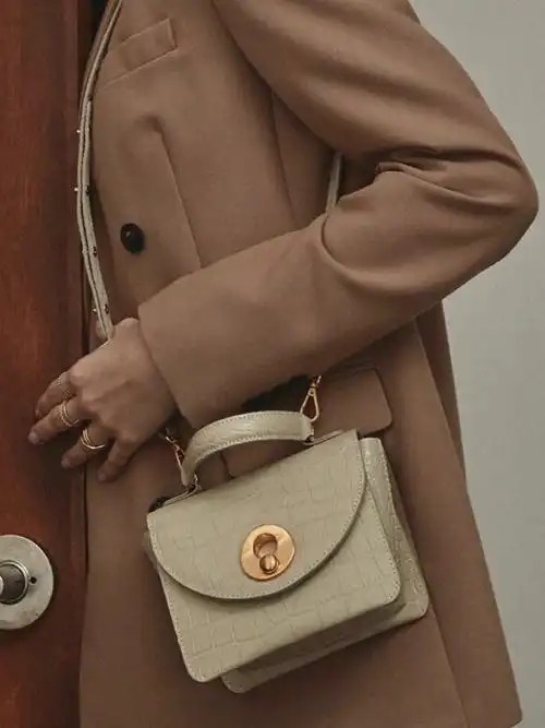 微芭莎新款复古手提包简约小众迷你女包包