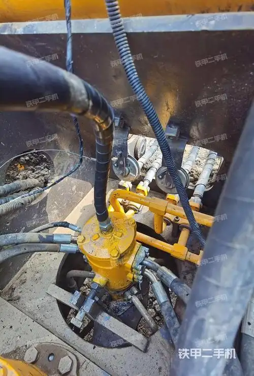 北京市二手三一重工sy215c挖掘机-中央回转接头特写实拍图-286
