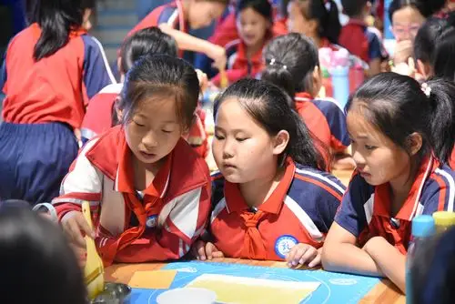 "实践·体验·快乐·成长"——牛场学校三～五年级社会实践活动