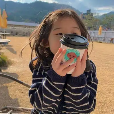 ins萌娃世间鲜有真可爱者,老子就是其中一个_微信头像_我要个性网