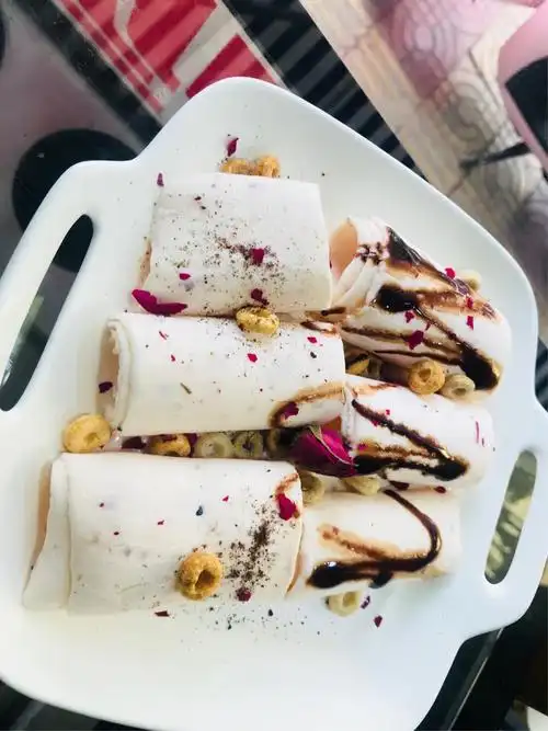 泰式玫瑰炒酸奶卷