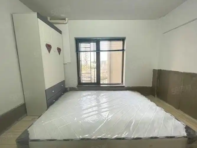 保利城时光里单身公寓可商量电梯房45平精装修