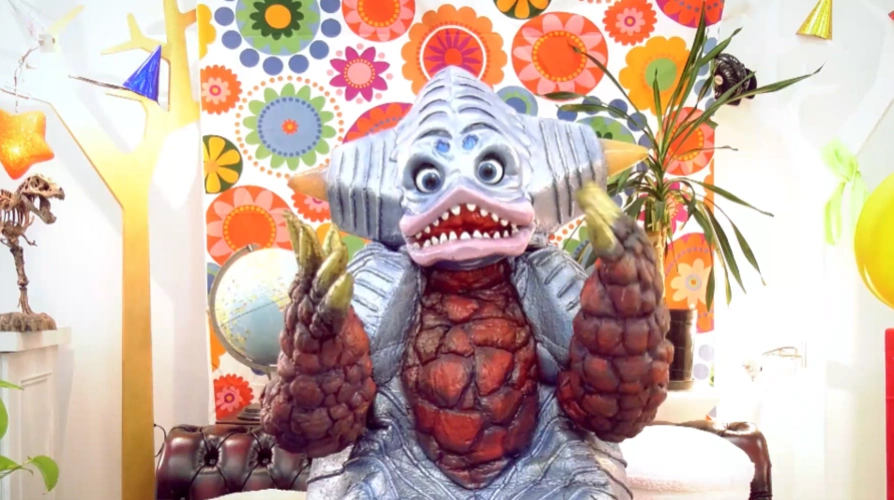 上周的《特利迦奥特曼特别篇》,由小怪兽德班像我们介绍了前面几集特