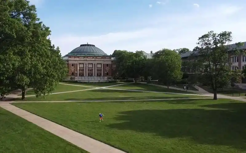 伊利诺伊大学香槟分校 # uiuc