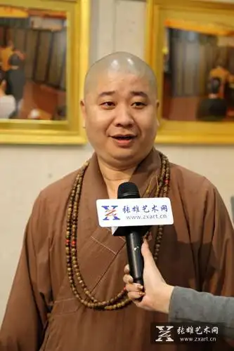 则悟大师正在受访