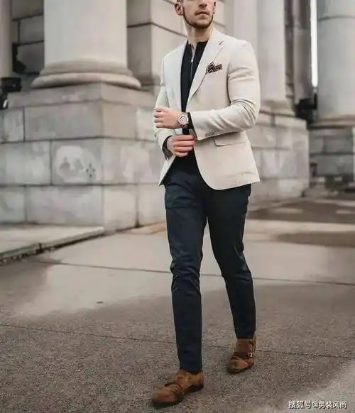 春季男士简约风如何穿搭的既时尚有品味又不失清爽干净利落
