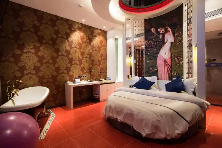 qq情侣钻怎么开,手机qq怎样向好友发出开情侣黄