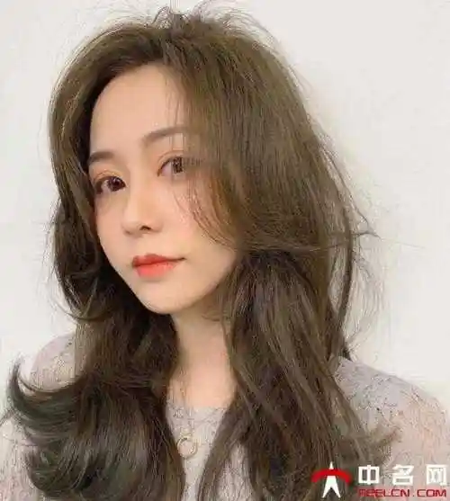 2021网红微卷烫发型超好驾驭的网红卷发发型