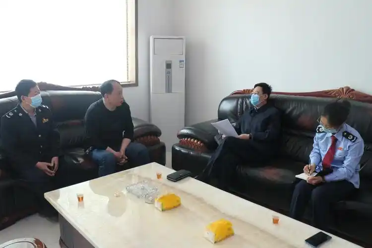 安平县税务局开展两会代表委员走访活动