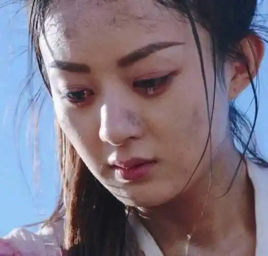 美女落泪是什么梗