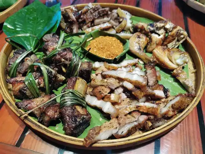 中秋飞去西双版纳暴走,吃遍热带水果傣味烧烤