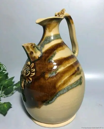 唐长沙窑点彩执壶