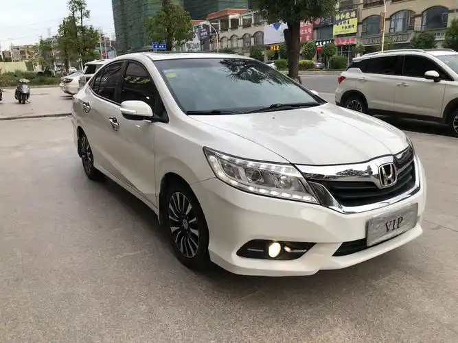 【车辆配置】5挡a 写美篇【车款型号】13款本田凌派1